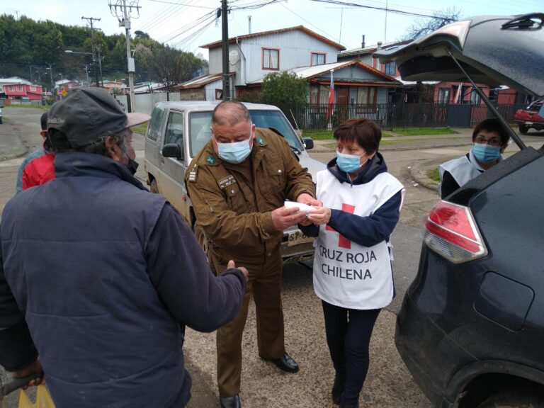 FILIAL LA UNIÓN DISTRIBUYÓ EMPANADAS A PERSONAS EN RIESGO SOCIAL POR FIESTAS PATRIAS