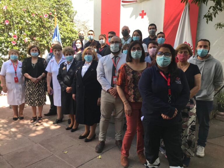 Cruz Roja Chilena conmemoró sus 118 años de vida con una ceremonia junto a autoridades y voluntarios de la institución