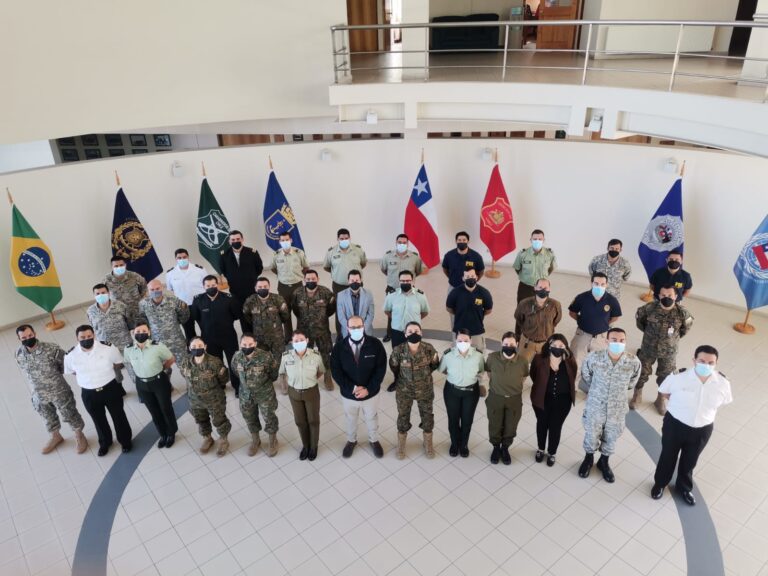 Director Ejecutivo de Cruz Roja Chilena participó en curso de operaciones de ayuda humanitaria realizado en CECOPAC