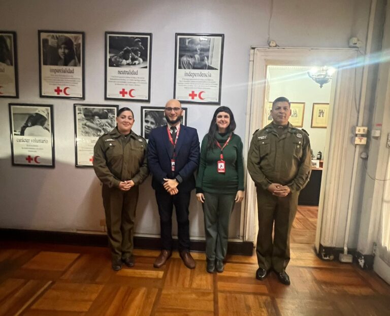 Reunión Cruz Roja Chilena con Carabineros