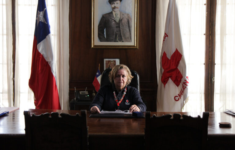 Presidenta Nacional María Teresa Cienfuegos Ugarte entrega mensaje por 120 años de Cruz Roja Chilena