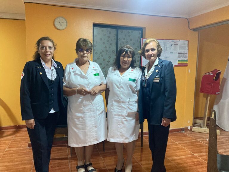 Primera Vicepresidenta Nacional de Cruz Roja Chilena realiza visita protocolar al Comité Regional de Arica, Parinacota y Tarapacá