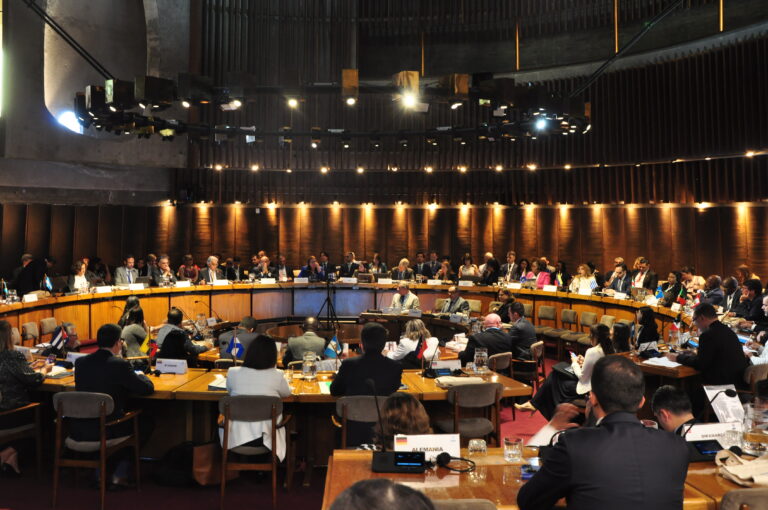 La Cruz Roja es reconocida en el tratado Cartagena +40 por su apoyo humanitario en zonas de crisis.