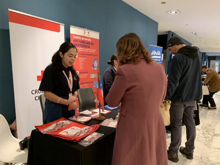 Cruz Roja Chilena presente en el corazón de la energía solar: Proyecta Solar Latam 2025
