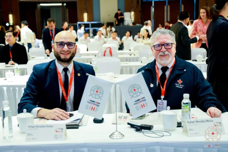 Delegación de la Cruz Roja Chilena participa en el 4º Foro Internacional de la Acción Humanitaria en la Era de la Inteligencia Artificial en Sozhou, China