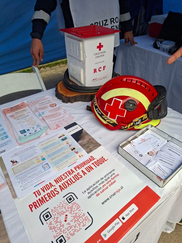 Filial Cruz Roja Limache participa activamente en Feria Interactiva organizada por la Oficina de la Juventud de la Municipalidad de Limache