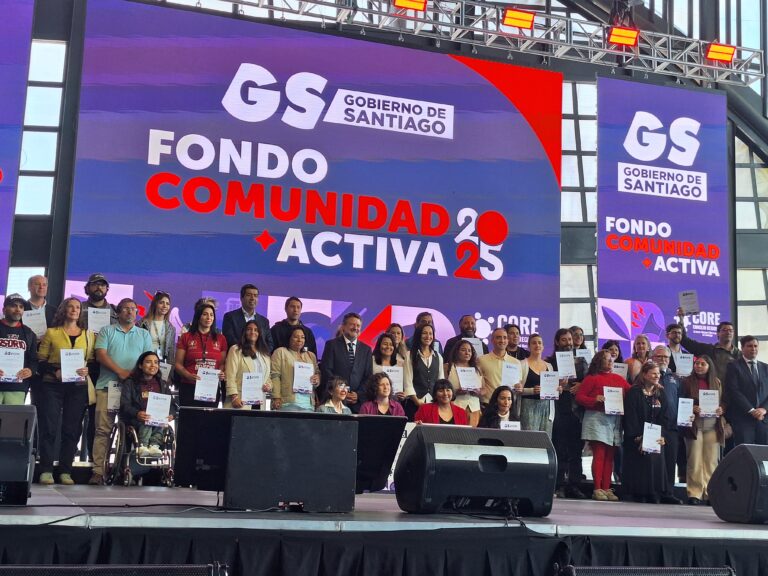 Cruz Roja Chilena participó en la firma de convenio de los proyectos adjudicados del Fondo Comunidad Activa 2025