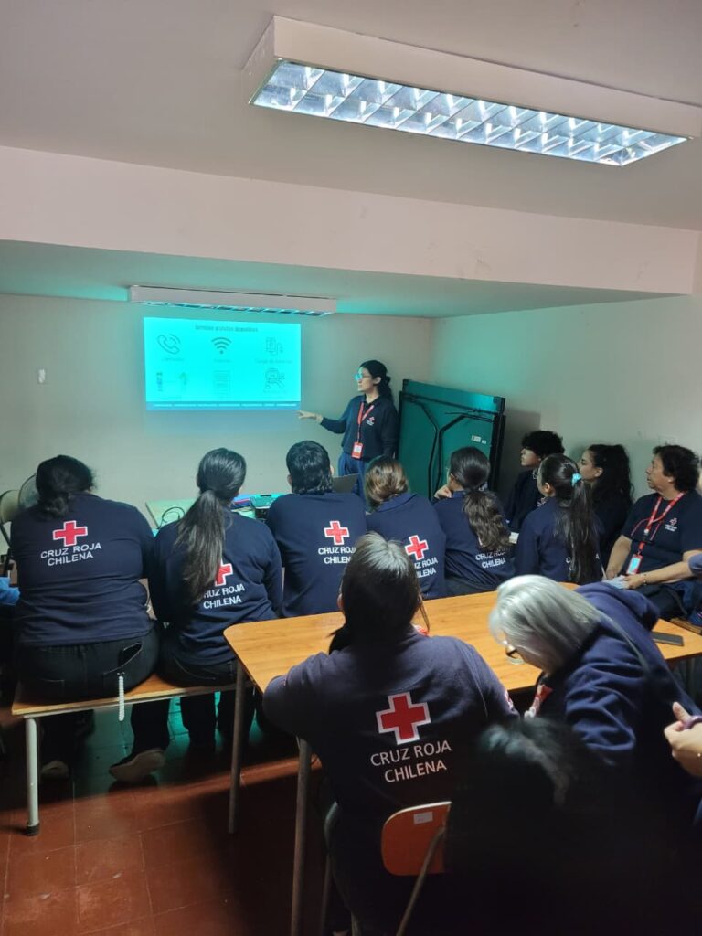 89 voluntarios y voluntarias participaron en jornada de sensibilización y actualización en RCF, Protección y Acceso Más Seguro