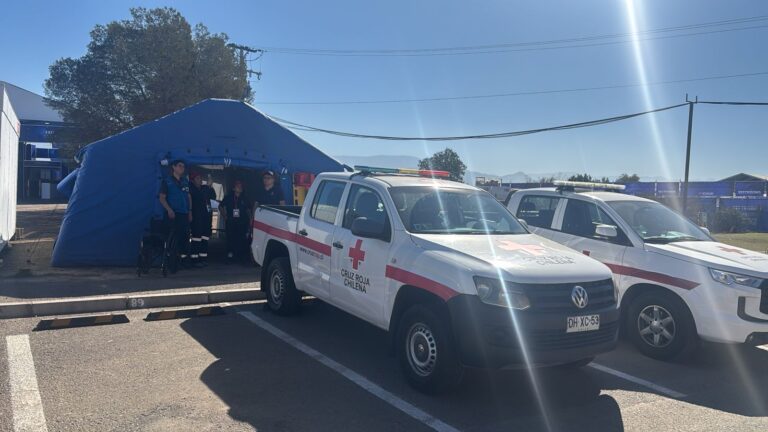 Cruz Roja Chilena brinda apoyo en primeros auxilios durante el inicio de FIDAE 2026